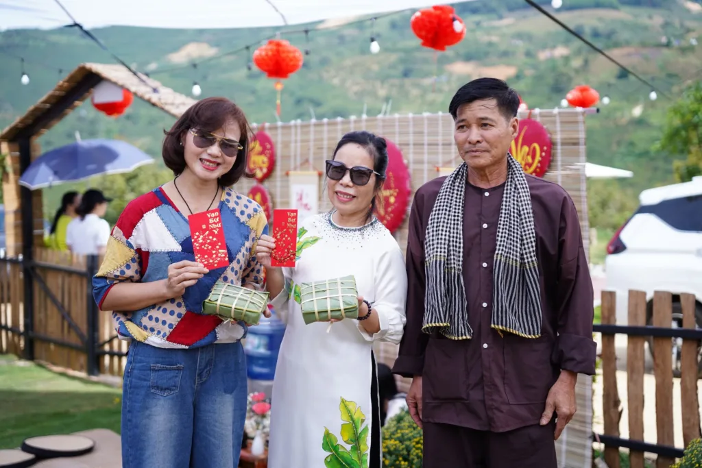 Sự kiện tết rồi về làng thôi mùa 1 Khoa Lâm Group